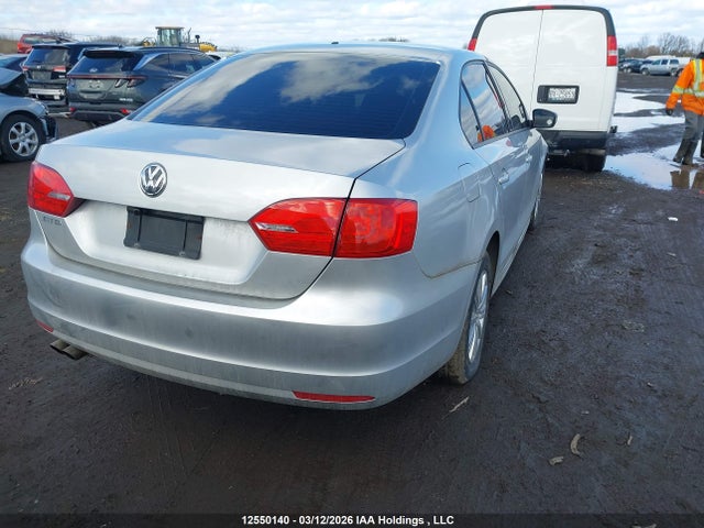 12550140 :رقم المزاد ، 3VWDK7AJ8BM026645 vin ، 2011 Volkswagen Jetta 2.0l Comfortline مزاد بيع