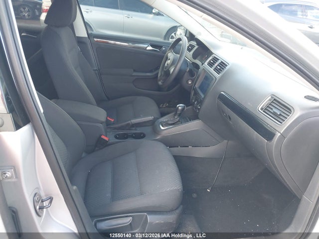 12550140 :رقم المزاد ، 3VWDK7AJ8BM026645 vin ، 2011 Volkswagen Jetta 2.0l Comfortline مزاد بيع