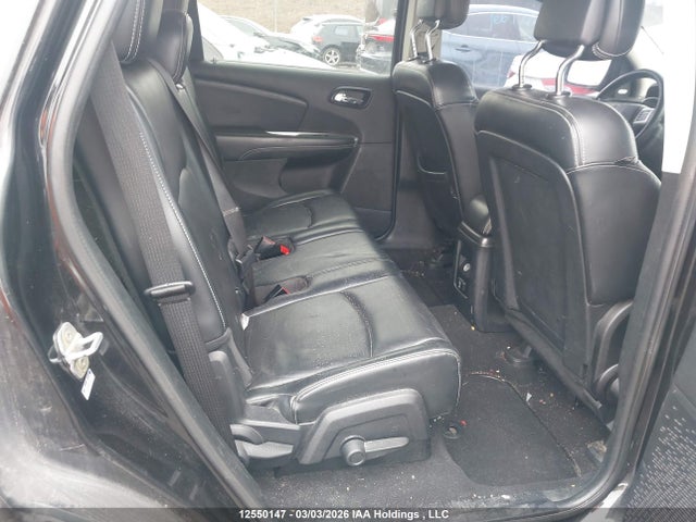12550147 :رقم المزاد ، 3D4PH6FG3BT535945 vin ، 2011 Dodge Journey R/t مزاد بيع