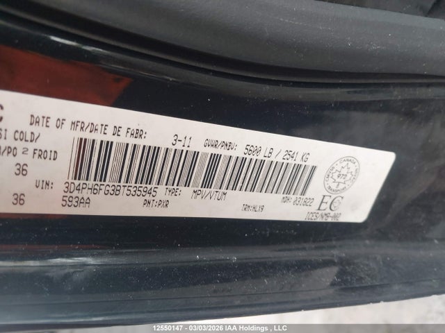 12550147 :رقم المزاد ، 3D4PH6FG3BT535945 vin ، 2011 Dodge Journey R/t مزاد بيع