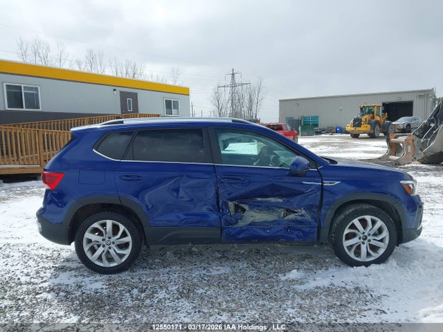 3VVLX7B2XNM079599 Volkswagen Taos Se Iq Drive/sel