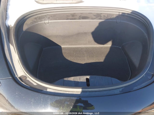 5YJ3E1EB9JF109297 Tesla MODEL 3