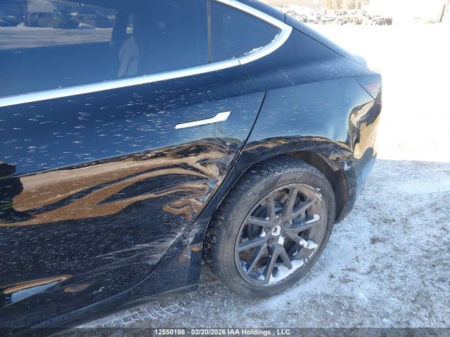 5YJ3E1EB9JF109297 Tesla MODEL 3