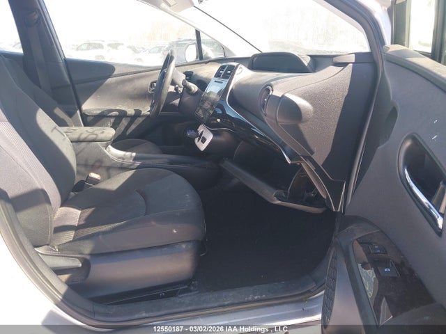 JTDKBRFU0G3017388 Toyota Prius Technology/touring