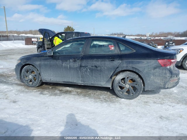 Volkswagen Jetta Comfortline 2025 3VWSX7BU0SM093547 Image 13