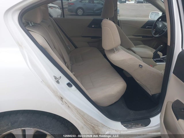 2015 Honda Accord Hybrid მანქანა იყიდება აუქციონზე, vin: 1HGCR6F33FA800495, აუქციონის ნომერი: 12550233