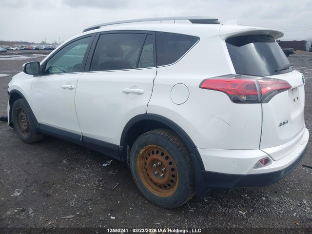 2T3ZFREV5JW482721 Toyota RAV4 LE