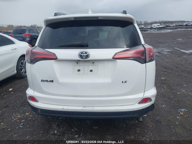 2T3ZFREV5JW482721 Toyota RAV4 LE