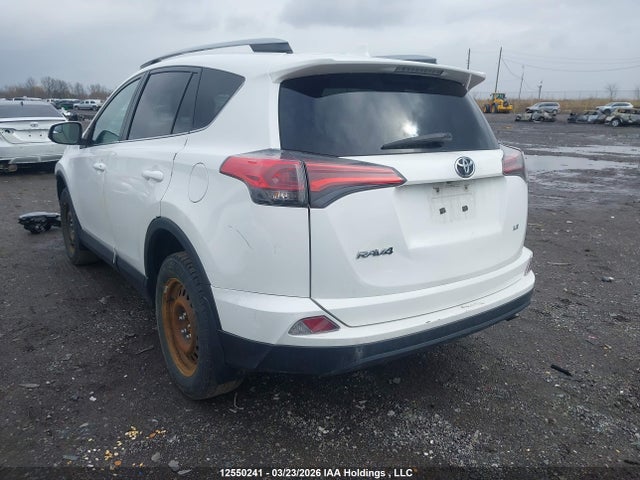 2T3ZFREV5JW482721 Toyota RAV4 LE