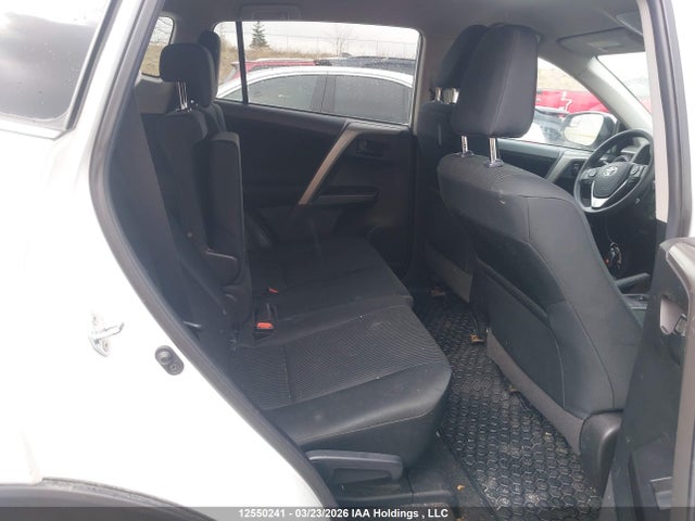 2T3ZFREV5JW482721 Toyota RAV4 LE