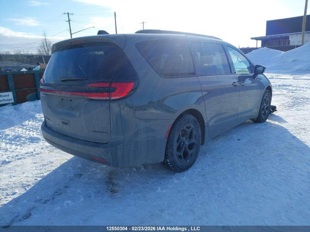 Chrysler Pacifica Limited 2025 2C4RC1GG0SR602736 Image 4