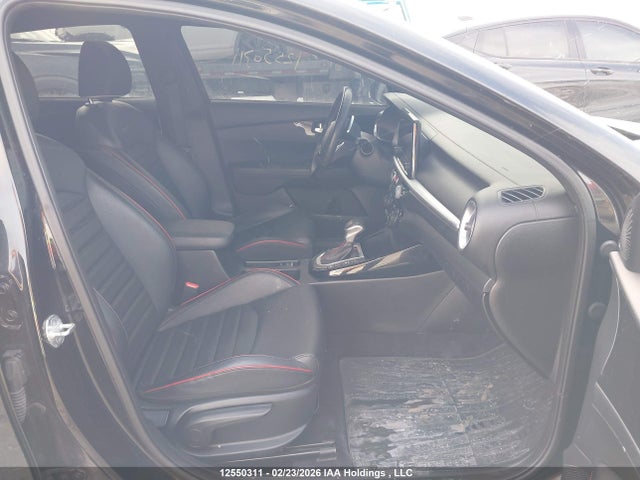 12550311 :رقم المزاد ، KNAF45A7XN5136330 vin ، 2022 Kia Forte5 Gt/gt Limited مزاد بيع