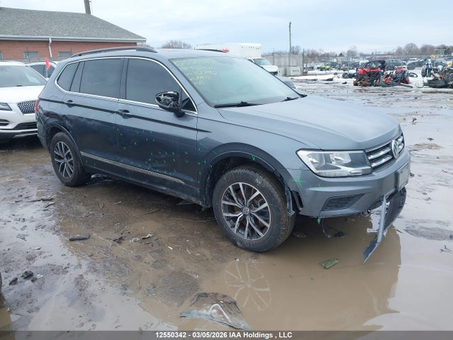 Продажа на аукционе авто 2019 Volkswagen Tiguan Comfortline, vin: 3VV2B7AX2KM112792, номер лота: 12550342