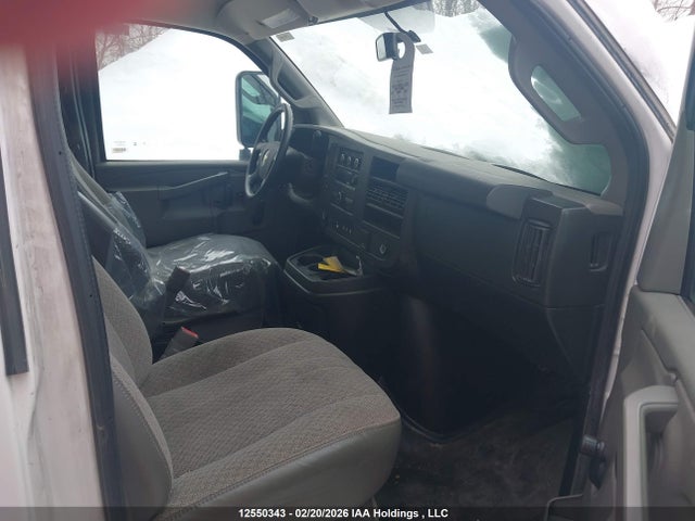 1HA3GTCG1KN009634 Chevrolet EXPRESS G3500