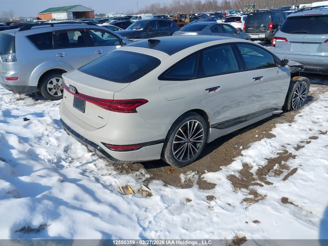 12550359 :رقم المزاد ، WAU6DAGH9SA036005 vin ، 2025 Audi A6 E-tron Technik مزاد بيع