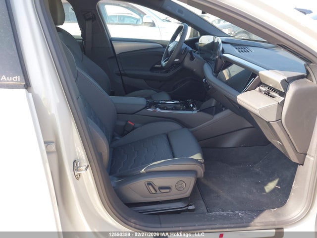 12550359 :رقم المزاد ، WAU6DAGH9SA036005 vin ، 2025 Audi A6 E-tron Technik مزاد بيع
