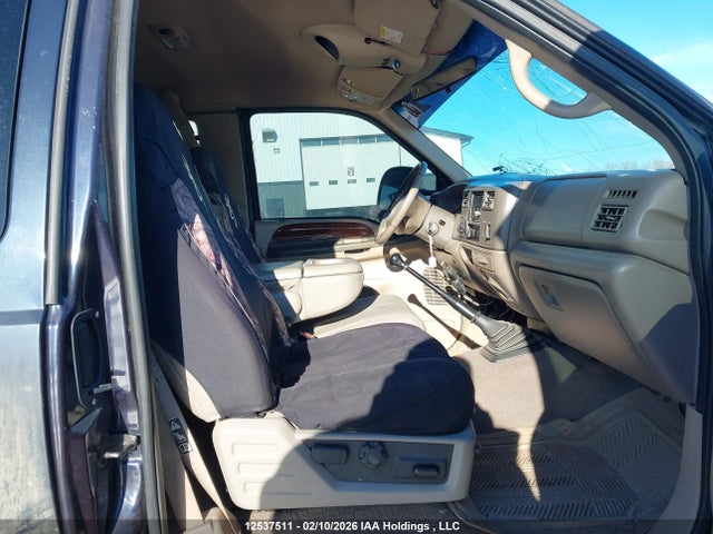 12537511 :رقم المزاد ، 1FTSX31F0YEC49986 vin ، 2000 Ford F-350 Lariat/xl/xlt مزاد بيع
