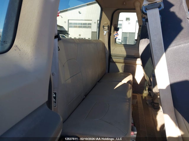 12537511 :رقم المزاد ، 1FTSX31F0YEC49986 vin ، 2000 Ford F-350 Lariat/xl/xlt مزاد بيع
