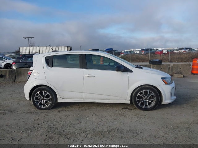 1G1JD6SB2H4139778 Chevrolet SONIC LT