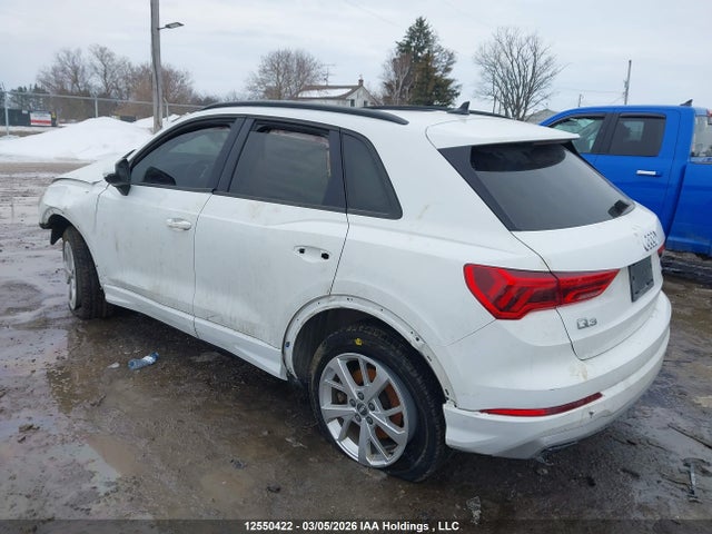 12550422 :رقم المزاد ، WA1AECF30M1012376 vin ، 2021 Audi Q3 45 Komfort مزاد بيع