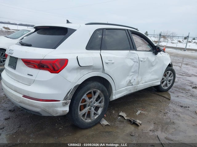 12550422 :رقم المزاد ، WA1AECF30M1012376 vin ، 2021 Audi Q3 45 Komfort مزاد بيع