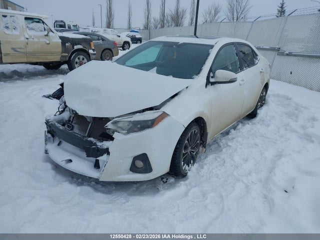 2015 Toyota Corolla S მანქანა იყიდება აუქციონზე, vin: 2T1BURHE8FC427605, აუქციონის ნომერი: 12550428
