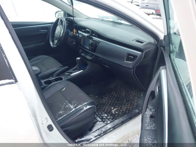 2015 Toyota Corolla S მანქანა იყიდება აუქციონზე, vin: 2T1BURHE8FC427605, აუქციონის ნომერი: 12550428
