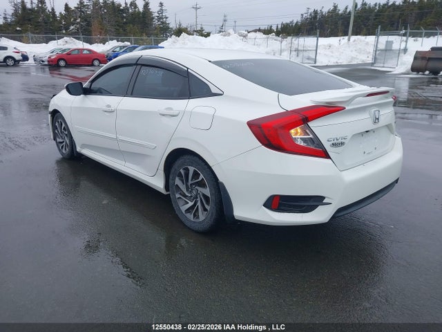 12550438 :رقم المزاد ، 2HGFC2F68JH019001 vin ، 2018 Honda Civic Se مزاد بيع