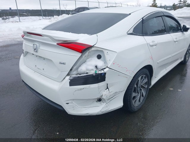 12550438 :رقم المزاد ، 2HGFC2F68JH019001 vin ، 2018 Honda Civic Se مزاد بيع