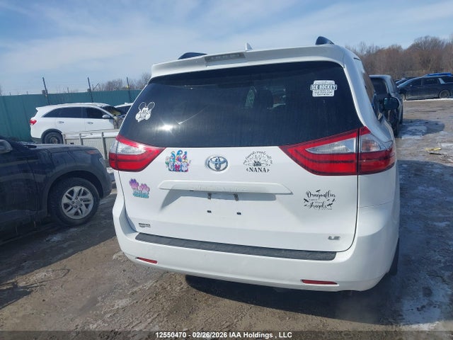 5TDKZ3DC4KS003231 Toyota SIENNA LE