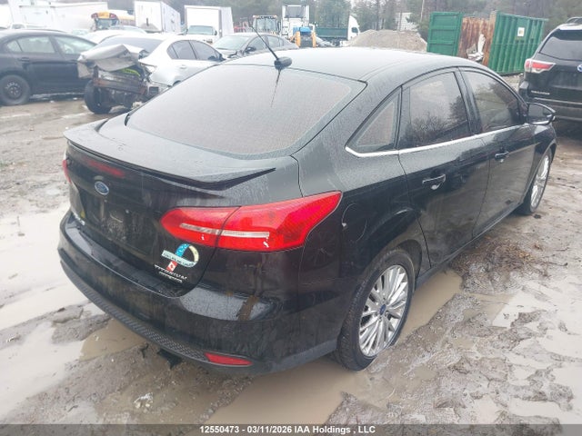 Ford Focus Titanium 2015 1FADP3J24FL245377 Image 4
