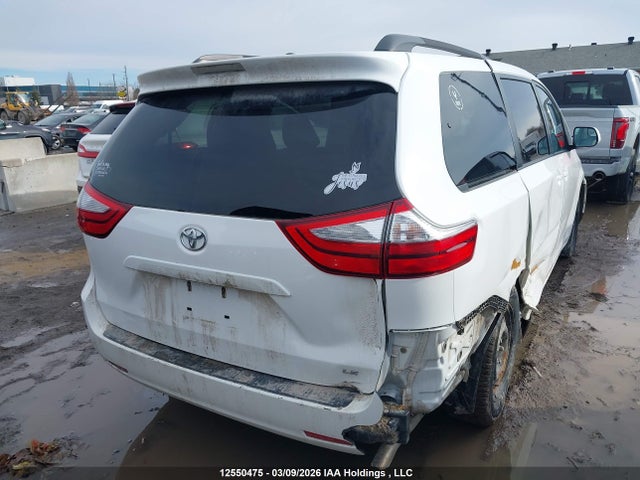 2016 Toyota Sienna Le მანქანა იყიდება აუქციონზე, vin: 5TDKK3DC6GS726154, აუქციონის ნომერი: 12550475