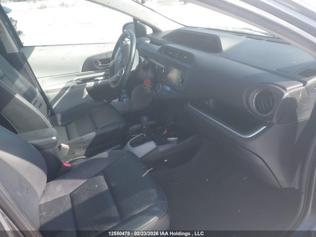 JTDKDTB30E1060951 Toyota PRIUS C