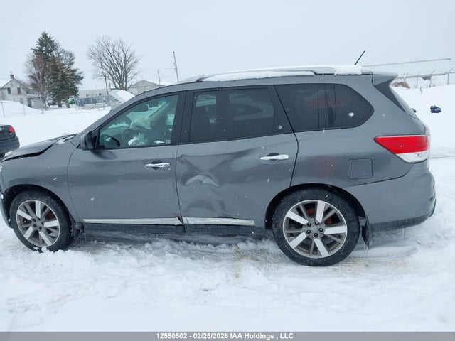 Продажа на аукционе авто 2015 Nissan Pathfinder, vin: 5N1AR2MM4FC623210, номер лота: 12550502