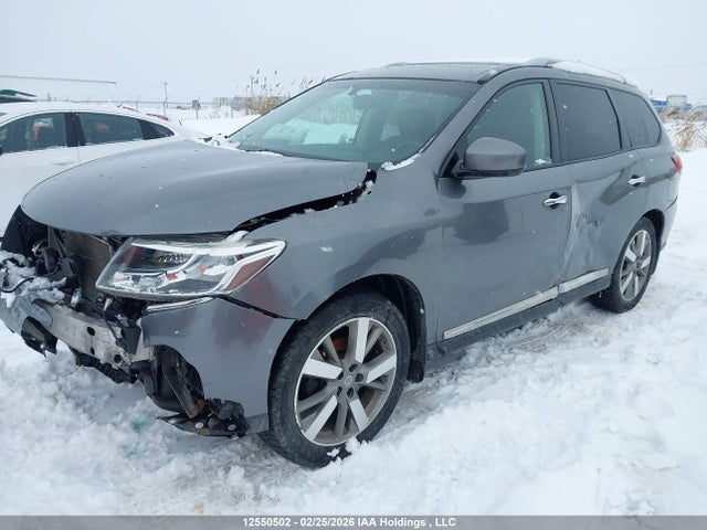 Продажа на аукционе авто 2015 Nissan Pathfinder, vin: 5N1AR2MM4FC623210, номер лота: 12550502