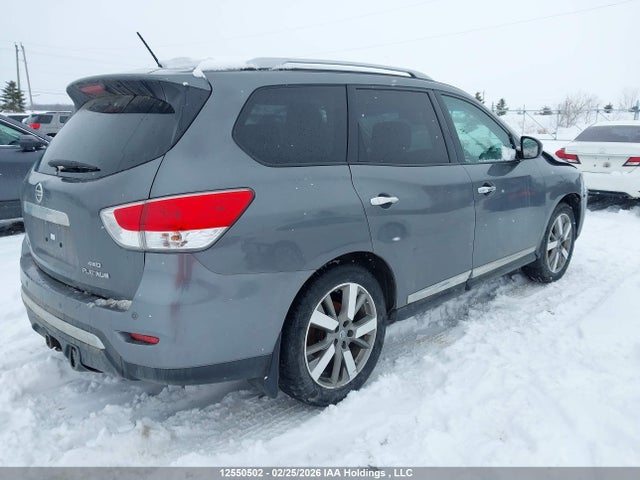 Продажа на аукционе авто 2015 Nissan Pathfinder, vin: 5N1AR2MM4FC623210, номер лота: 12550502