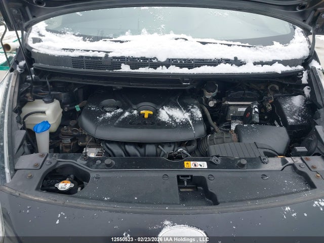 KNAHT8A3XE7015859 KIA Rondo Lx