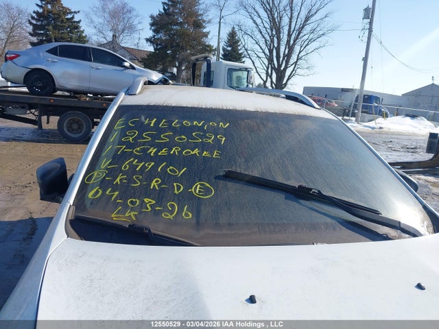 1C4PJMAS0HW649101 Jeep Cherokee Sport