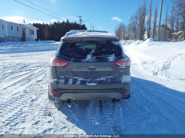 1FMCU9J9XEUA73021 Ford Escape Titanium