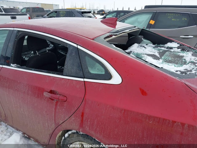 1G1ZD5STXKF189717 Chevrolet MALIBU LT