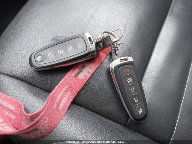 Продаж на аукціоні авто 2016 Ford Escape, vin: 1FMCU9J93GUC69692, номер лоту: 12550562