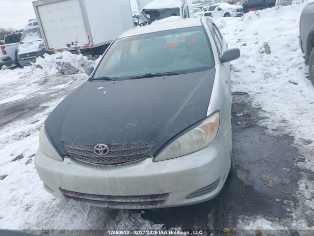 12550610 :رقم المزاد ، JTDBF32KX20051516 vin ، 2002 Toyota Camry Le/xle/se مزاد بيع