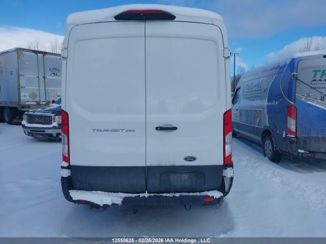 1FTBR1C88NKA80164 Ford Transit T-250