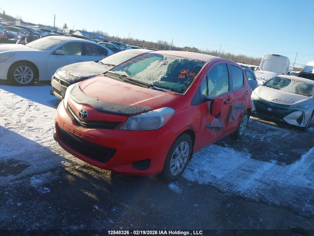 Toyota YARIS LE 2014 VNKKTUD37EA013395 Image 2