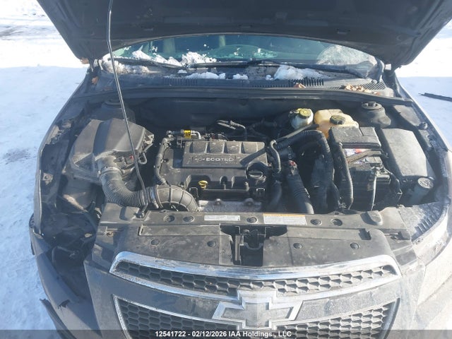 1G1PC5SB3E7423762 Chevrolet Cruze 1lt