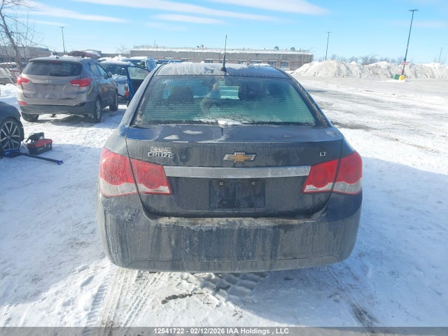 1G1PC5SB3E7423762 Chevrolet Cruze 1lt