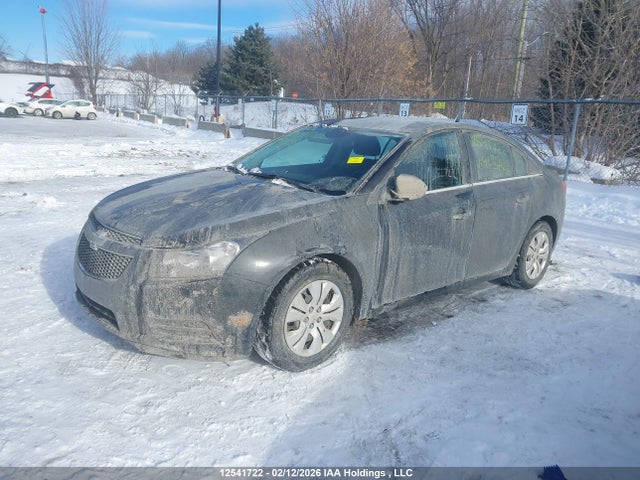 1G1PC5SB3E7423762 Chevrolet Cruze 1lt