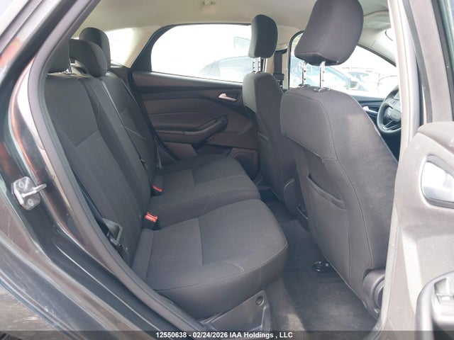1FADP3K24HL273617 Ford FOCUS SE