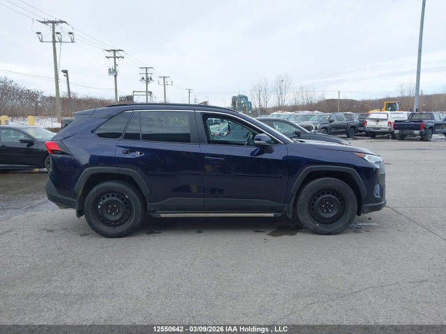 2T3R1RFV1MW239585 Toyota Rav4 Xle