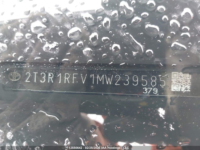 2T3R1RFV1MW239585 Toyota Rav4 Xle